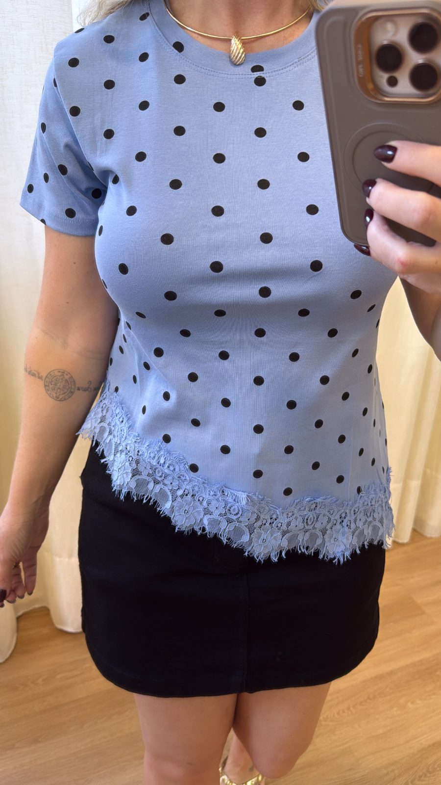 Blusinha de Poá com Renda