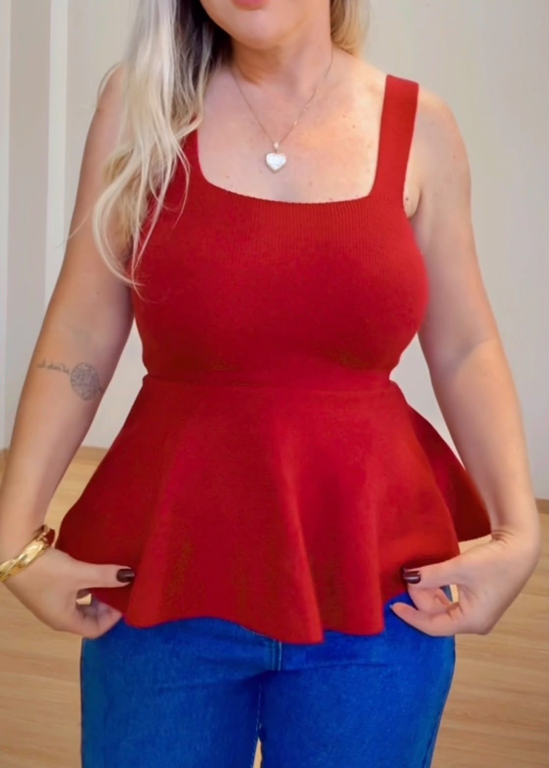 Pegata Peplum 